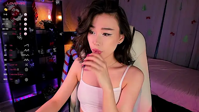 Snapshot of sensualily chatting on 01/13/26, 03:34 sensualily online show from 01/13/26, 03:34