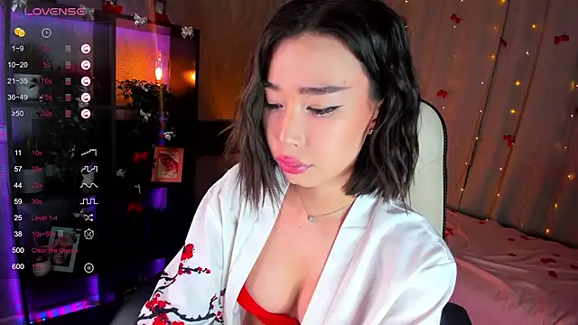 Snapshot of sensualily chatting on 02/20/26, 03:45 sensualily online show from 02/20/26, 03:45