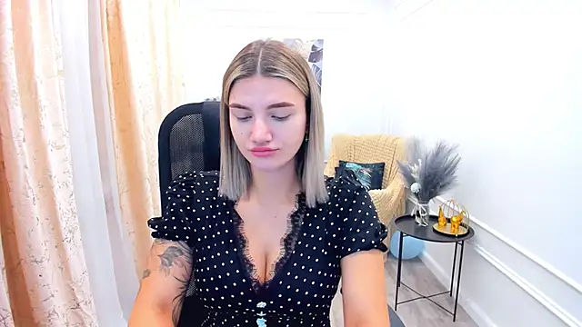 SelenaeMoore online show from 06/09/26, 03:40