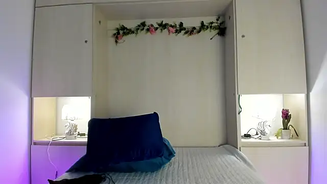 KendallRosse1 online show from 07/24/26, 12:25