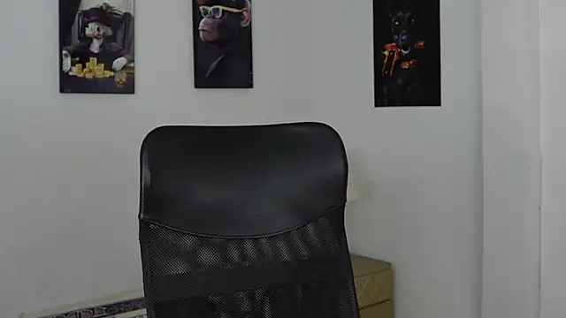 Snapshot of Hazzan_Velez chatting on 03/23/26, 10:03 Hazzan Velez online show from 03/23/26, 10:03