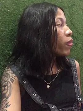 Snapshot of Kylie_Hairy_Bbc chatting on 12/20/24, 09:50 Kylie Hairy Bbc online show from 12/20/24, 09:50