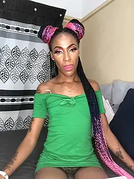 Snapshot of Kylie_Hairy_Bbc chatting on 02/27/25, 02:10 Kylie Hairy Bbc online show from 02/27/25, 02:10