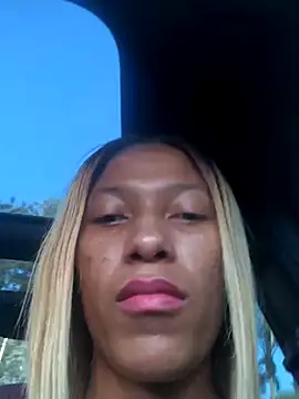 Snapshot of Kylie_Hairy_Bbc chatting on 09/08/25, 02:49 Kylie Hairy Bbc online show from 09/08/25, 02:49