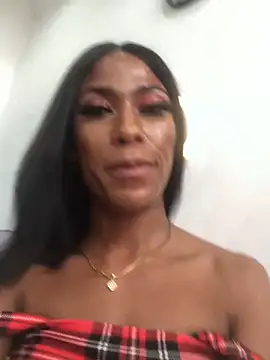 Snapshot of Kylie_Hairy_Bbc chatting on 09/30/25, 09:14 Kylie Hairy Bbc online show from 09/30/25, 09:14