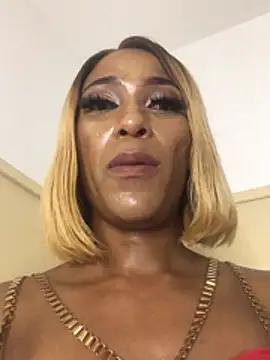 Snapshot of Kylie_Hairy_Bbc chatting on 02/14/26, 04:59 Kylie Hairy Bbc online show from 02/14/26, 04:59