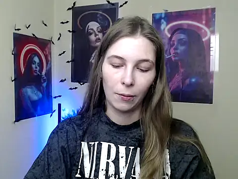 Snapshot of StrangerGi chatting on 02/13/26, 07:15 StrangerGi online show from 02/13/26, 07:15