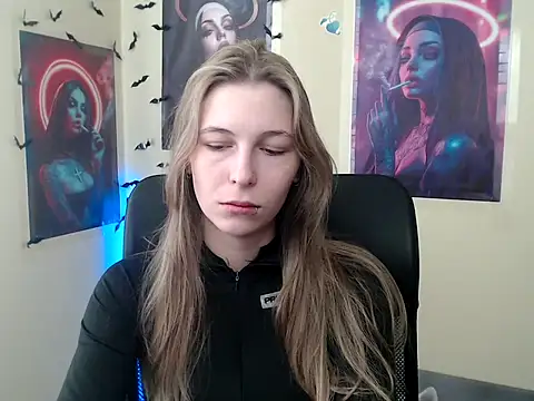 StrangerGi online show from 04/30/26, 06:09