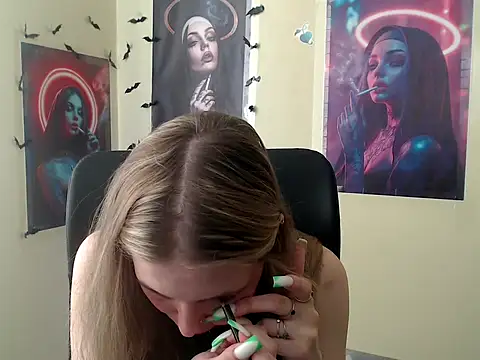 StrangerGi online show from 05/07/26, 06:08