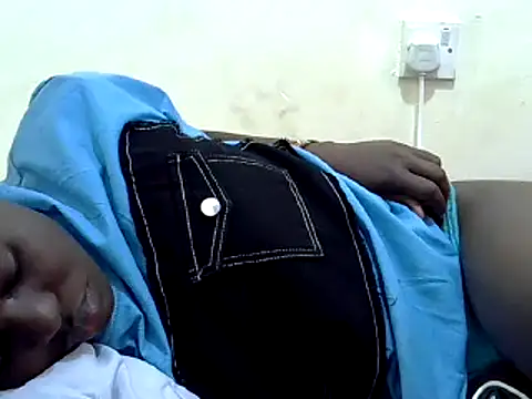 Snapshot of dirtyshowgirl chatting on 12/14/24, 01:16 dirtyshowgirl online show from 12/14/24, 01:16