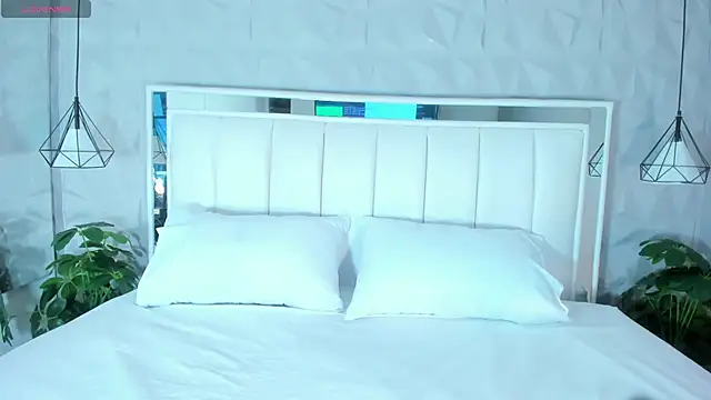 CailynBrowm online show from 02/07/25, 04:16