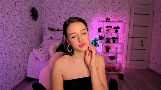 Snapshot of luna_cross chatting on 01/14/25, 10:06 luna cross online show from 01/14/25, 10:06