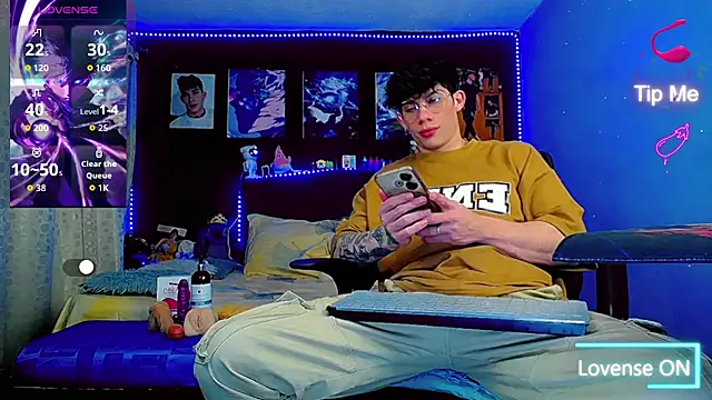 thiagomurphyy online show from 10/22/25, 03:40