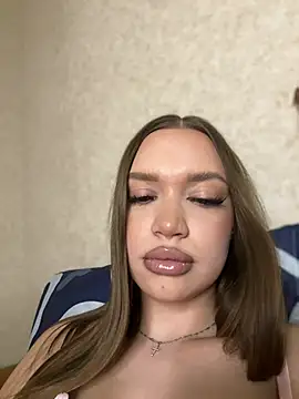 Snapshot of bunnyrich chatting on 03/12/26, 05:41 bunnyrich online show from 03/12/26, 05:41