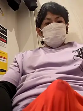 Snapshot of RYOTA8888888888 chatting on 03/29/26, 02:17 RYOTA8888888888 online show from 03/29/26, 02:17