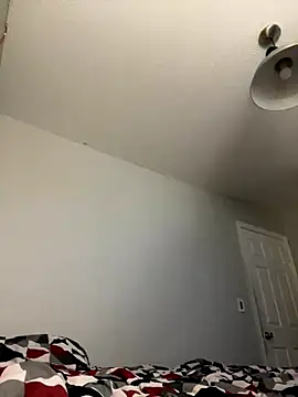 Snapshot of Camcam21 chatting on 10/15/25, 05:40 Camcam21 online show from 10/15/25, 05:40