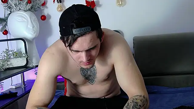 Snapshot of CarterCole chatting on 01/05/25, 12:53 CarterCole online show from 01/05/25, 12:53