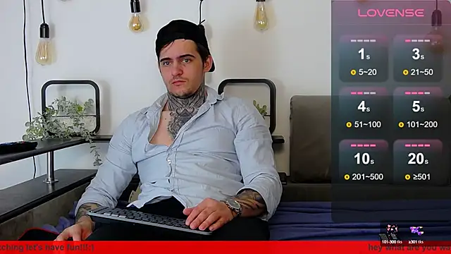 Snapshot of CarterCole chatting on 02/24/25, 07:22 CarterCole online show from 02/24/25, 07:22