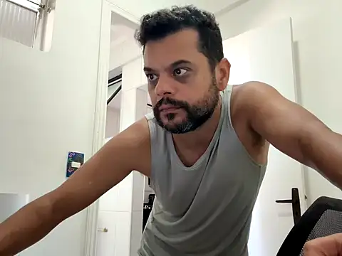 HornyBeachBoyBR online show from 04/30/26, 01:50