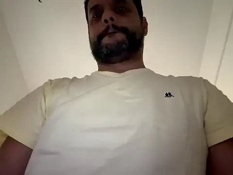 HornyBeachBoyBR online show from 05/11/26, 02:45
