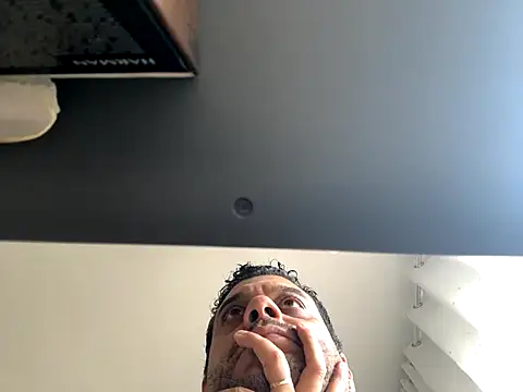 HornyBeachBoyBR online show from 05/28/26, 02:03
