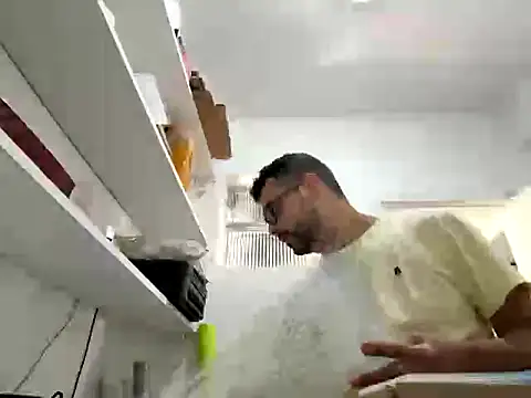 HornyBeachBoyBR online show from 07/19/26, 04:54