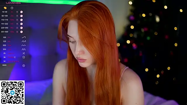 Snapshot of KleinGlif chatting on 12/28/24, 09:09 KleinGlif online show from 12/28/24, 09:09