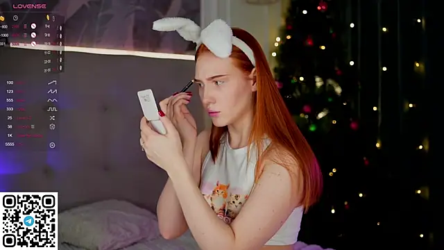 Snapshot of KleinGlif chatting on 12/29/24, 05:10 KleinGlif online show from 12/29/24, 05:10