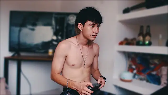 Snapshot of Catiro_21 chatting on 11/10/25, 07:13 Catiro 21 online show from 11/10/25, 07:13