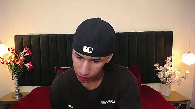 Snapshot of soft_attraction chatting on 02/23/26, 07:44 soft attraction online show from 02/23/26, 07:44