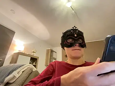 Marilou1983 online show from 02/12/25, 09:01