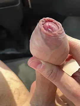 Snapshot of Joey7srv chatting on 03/17/26, 11:24 Joey7srv online show from 03/17/26, 11:24