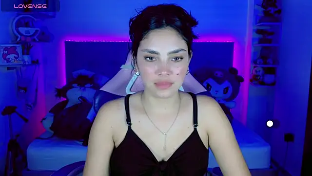 Snapshot of Kylie_brokee chatting on 03/07/25, 10:10 Kylie brokee online show from 03/07/25, 10:10