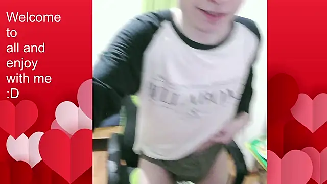 Snapshot of Twink_martinboy chatting on 11/29/25, 05:21 Twink martinboy online show from 11/29/25, 05:21