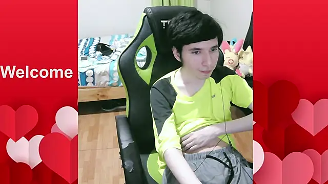 Snapshot of Twink_martinboy chatting on 01/12/26, 01:33 Twink martinboy online show from 01/12/26, 01:33