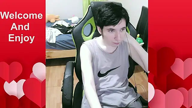 Snapshot of Twink_martinboy chatting on 04/25/26, 10:40 Twink martinboy online show from 04/25/26, 10:40