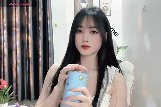 Snapshot of _Aimy_ chatting on 01/10/25, 03:58 Aimy online show from 01/10/25, 03:58