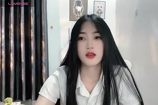 Snapshot of _Aimy_ chatting on 01/18/25, 03:53 Aimy online show from 01/18/25, 03:53