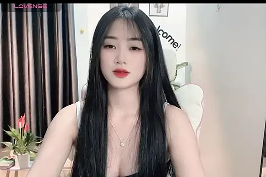 Snapshot of _Aimy_ chatting on 02/14/25, 07:23 Aimy online show from 02/14/25, 07:23
