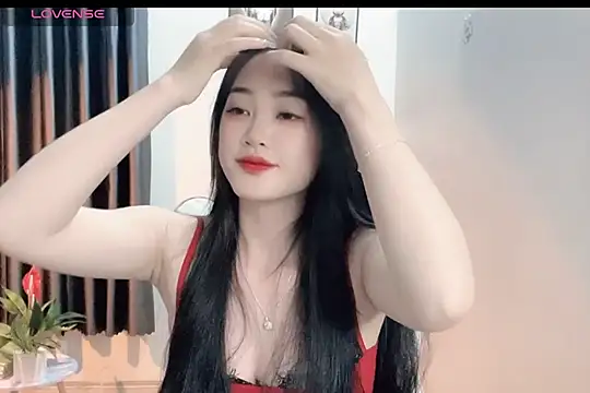 Snapshot of _Aimy_ chatting on 02/15/25, 04:12 Aimy online show from 02/15/25, 04:12