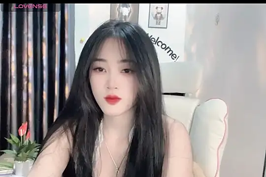 Snapshot of _Aimy_ chatting on 02/16/25, 04:21 Aimy online show from 02/16/25, 04:21