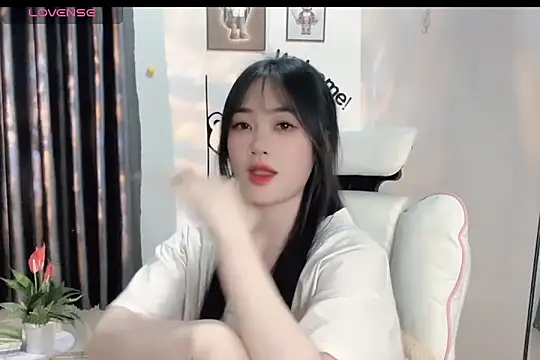 Snapshot of _Aimy_ chatting on 02/17/25, 06:48 Aimy online show from 02/17/25, 06:48