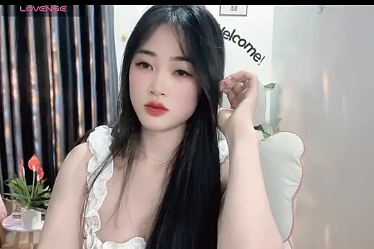Snapshot of _Aimy_ chatting on 02/24/25, 03:53 Aimy online show from 02/24/25, 03:53