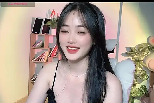 Snapshot of _Aimy_ chatting on 03/07/25, 03:51 Aimy online show from 03/07/25, 03:51