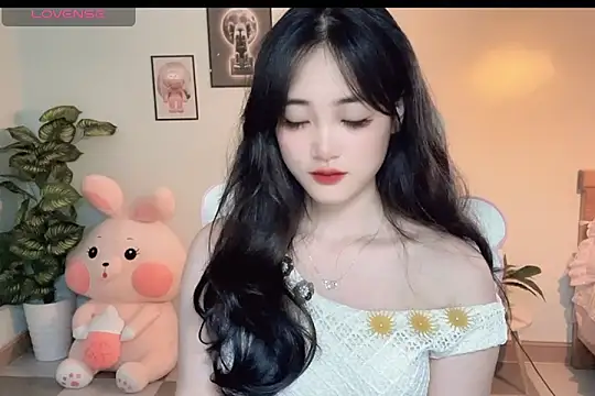Snapshot of _Aimy_ chatting on 10/07/25, 04:31 Aimy online show from 10/07/25, 04:31