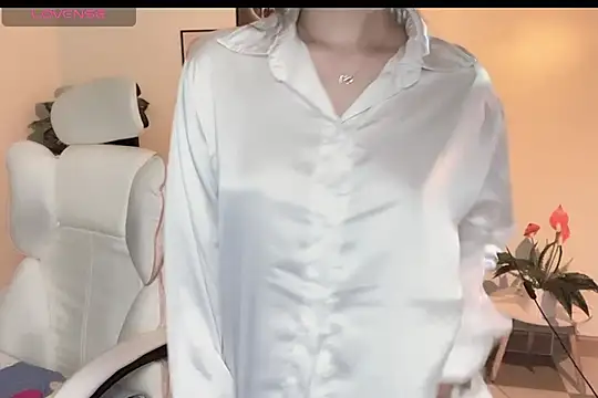  Aimy  online show from 11/28/25, 04:09