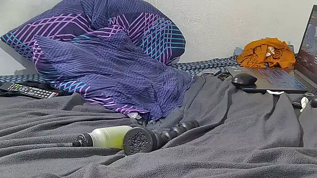 Snapshot of adepravertotal chatting on 01/27/25, 07:45 adepravertotal online show from 01/27/25, 07:45