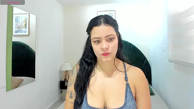 StefyGil  online show from 04/29/26, 12:09