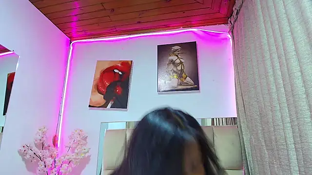  Marcela   online show from 05/11/26, 11:16