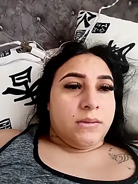 Snapshot of Juanamd1 chatting on 10/30/25, 11:55 Juanamd1 online show from 10/30/25, 11:55